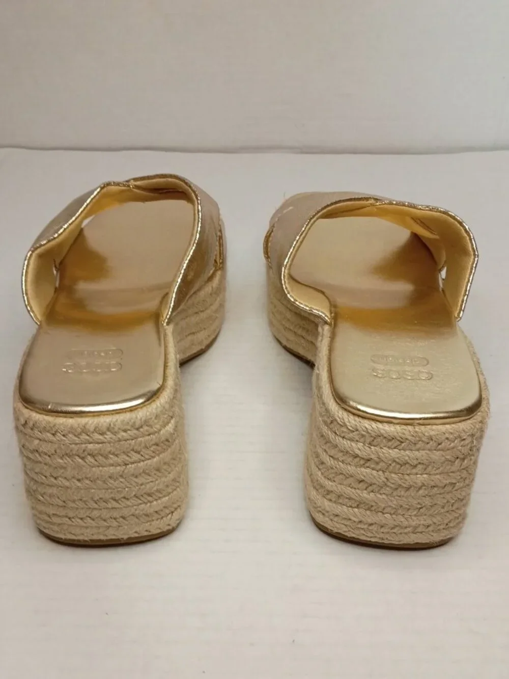 ASOS DESIGN Toy Gold Metallic Cross Strap Espadrille Platform Slides Size US 8